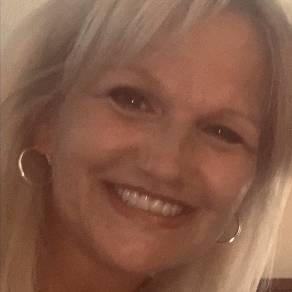 Meet your Posher, Linda